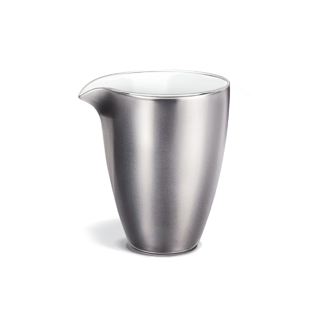 手工银彩荷叶公道杯