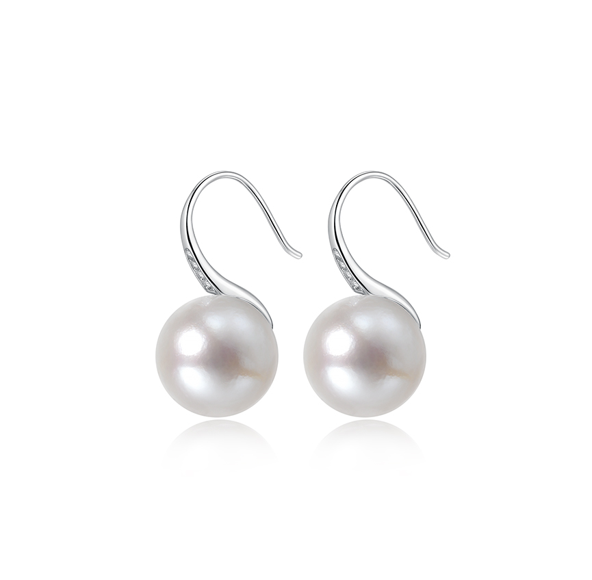 优雅系列珍珠耳饰白金色